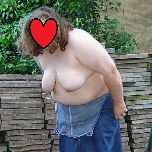 First image of lemmy3's Gallery - my wife 2