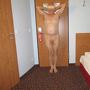 Sklave im Hotelzimmer 14 Galeriebild