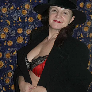 Chris in Schwarz Galeriebild