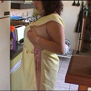 hitze hausfrau teil 1, fotos von mein video Galeriebild