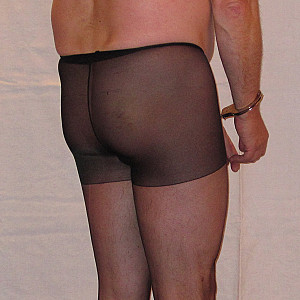 in Ketten und Nylons 4 Galeriebild