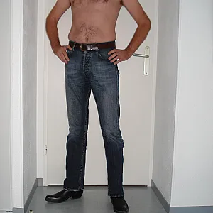 JE ME DEVOILE Galeriebild