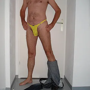 JE ME DEVOILE Galeriebild