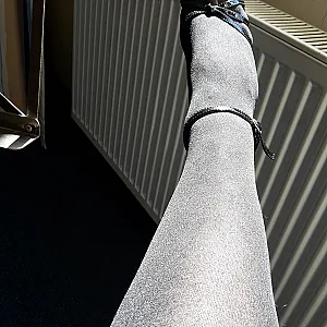 Catsuit Beine und Füße Galeriebild