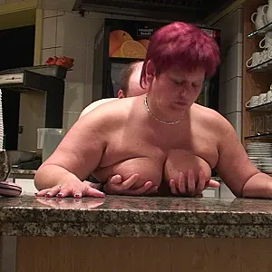 ÜBERSTUNDEN im CAFE Galeriebild