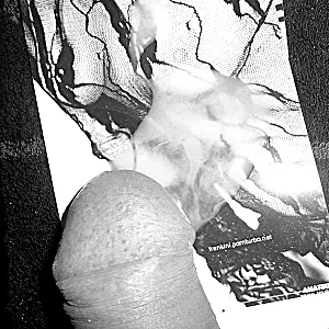 Cumshot for Ini´s boobs gallery image