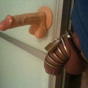 cuckold gallery image
