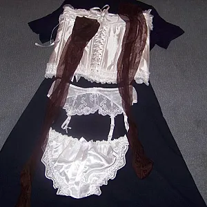 Blaues Kleid (Teil 1: Sissy zieht sich an) Galeriebild