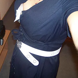 Blaues Kleid (Teil 1: Sissy zieht sich an) Galeriebild