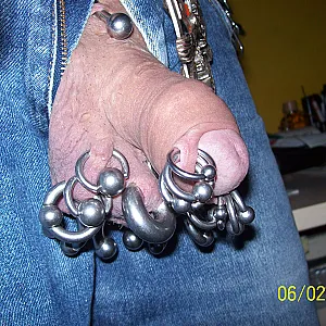 Piercing 13 Galeriebild
