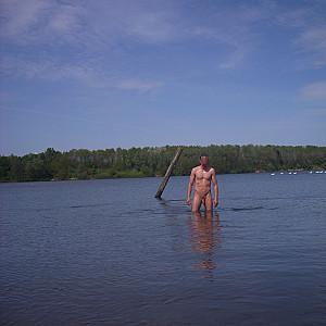 First image of einfach_iche's Gallery - Nude at lake