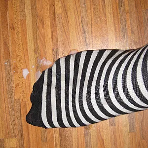 Füße, Höhschen, Socken und Sperma Galeriebild