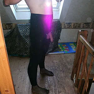 ich glaube meine hose hat ein loch Galeriebild