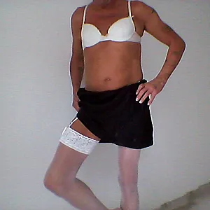 First image of bimbola6666's Gallery - nylonhorny 6