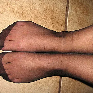 nylonfeets gallery image