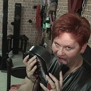 Masturbating With PUMPS GOTHIC gallery image