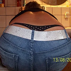 Hers gallery image