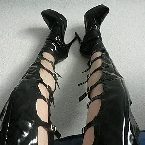 High-Heel und Fußschmuck Fetisch... Galeriebild