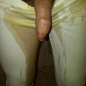 horny peeing gallery image