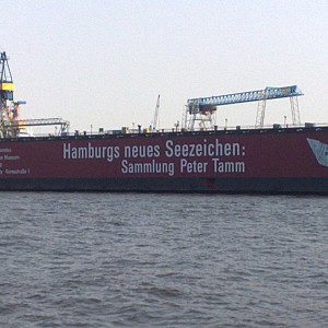 Geil und nackt im Hafen Galeriebild