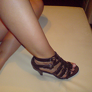 userwish show your feets gallery image