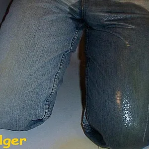 In meine Jeans pissen Galeriebild