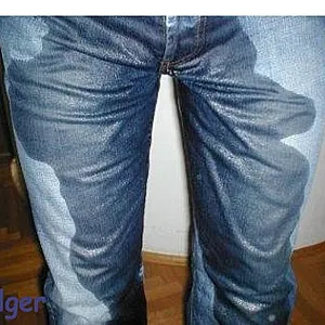 In meine Jeans pissen Galeriebild
