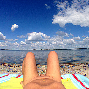 Am Strand die ersten Sommertage genießen... Galeriebild