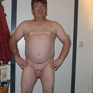 Er steht bei 55Paul55 Galeriebild