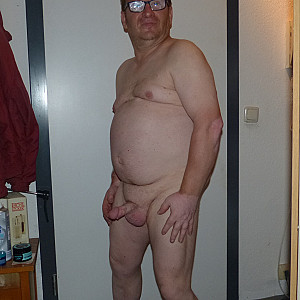 Er steht bei 55Paul55 Galeriebild