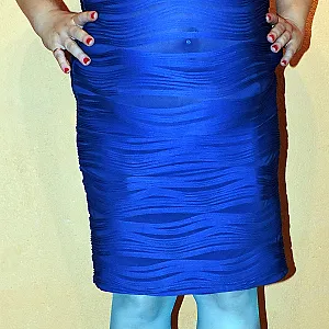 Sexy und geil in blau mit Heels Galeriebild