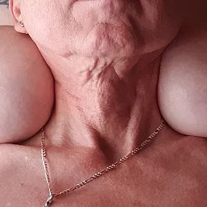 masssage for my neck gallery image
