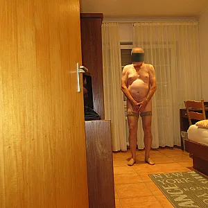Sklave im Hotelzimmer 25 Galeriebild