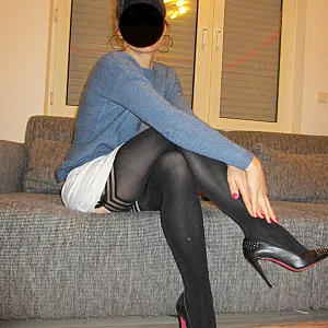 Zeigen was Frau (an) hat Galeriebild