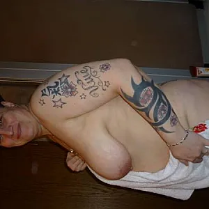 Tittenbondage Galeriebild