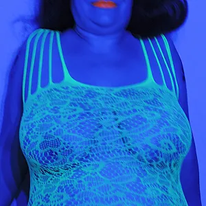 Geiler Leuchtbody in Neonlicht Galeriebild