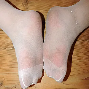 Fotze,Füße in weißen Nylons Galeriebild