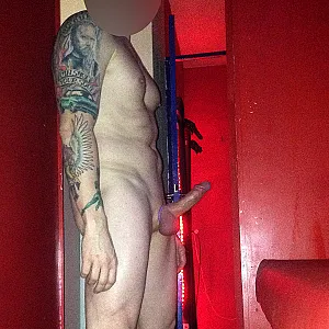 Swingerclub Schwanzpräsentation Galeriebild