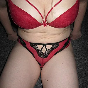 First image of Amateurduo's Gallery - in red