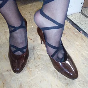 Strumpfhose und Pumps Galeriebild