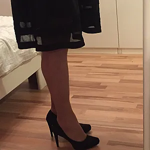 dress for me gallery image