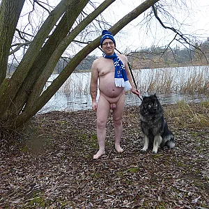55Paul55 ist nackt mit Hausteir Galeriebild