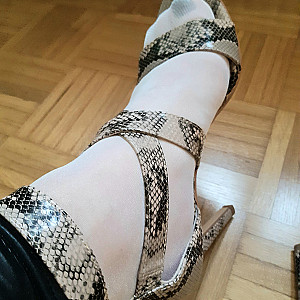 Das erste Bild von Jessy69 DWT's Galerie - Jessy´s neue Sandalen