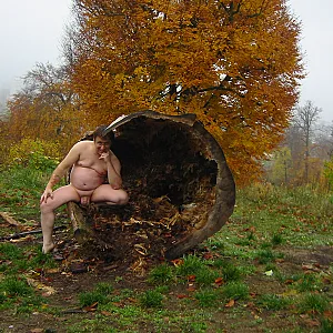 der 55Paul55 nackt im Herbst Galeriebild