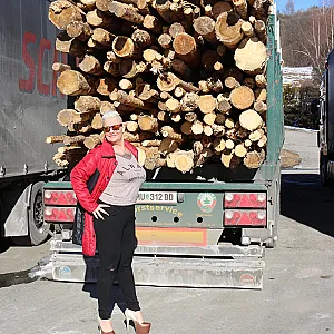 Gina White besucht die Steiermark im Schnee Galeriebild