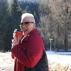 Gina White besucht die Steiermark im Schnee Galeriebild