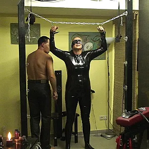 First image of annadevot's Gallery - Latex slave girl ...