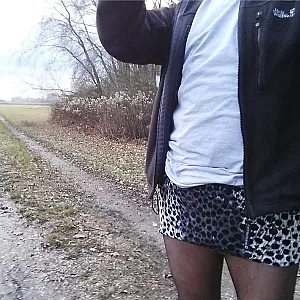 wieder mal Outdoor in Damenwäsche Galeriebild
