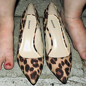 Fotze,High Heels,Titten und Arsch Galeriebild