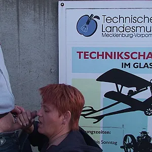 Outdoor Blowjob... Galeriebild